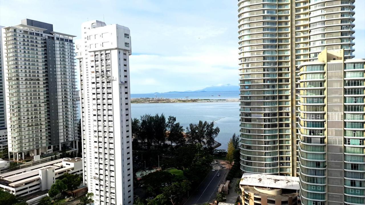 Mansion One Entire House 3 Queenbeds - Spacious Balcony Seaview George Town Eksteriør bilde